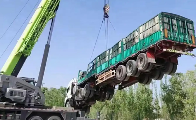 扎赉诺尔区道路脱困救援案例